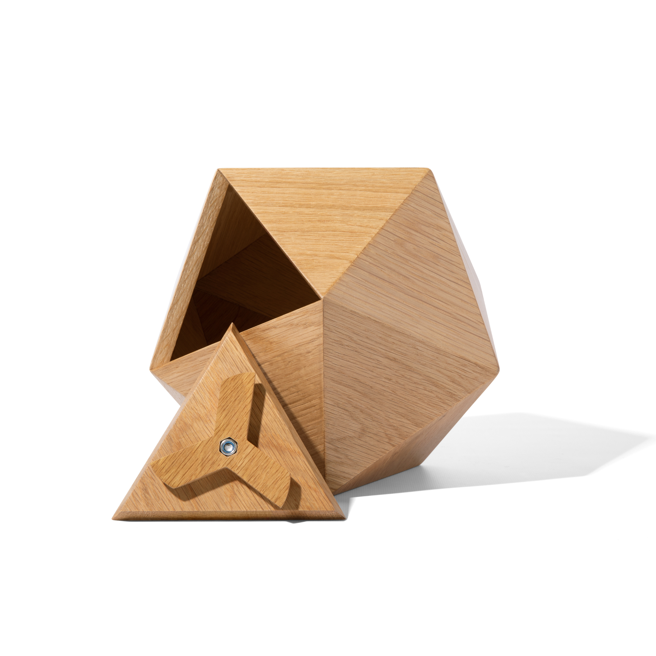 The Bleecker Urn in Oak