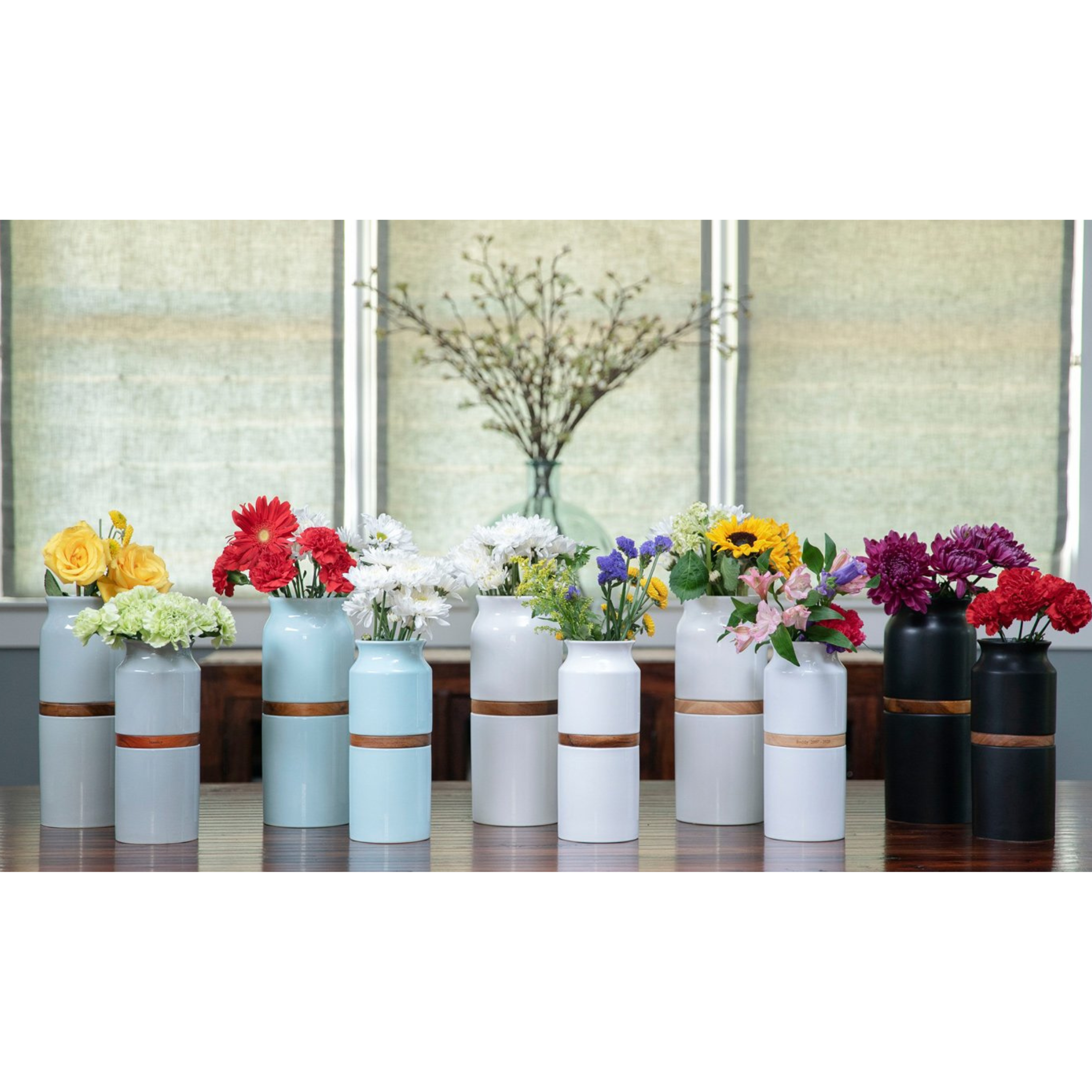 The Vega Vase Urn in Black