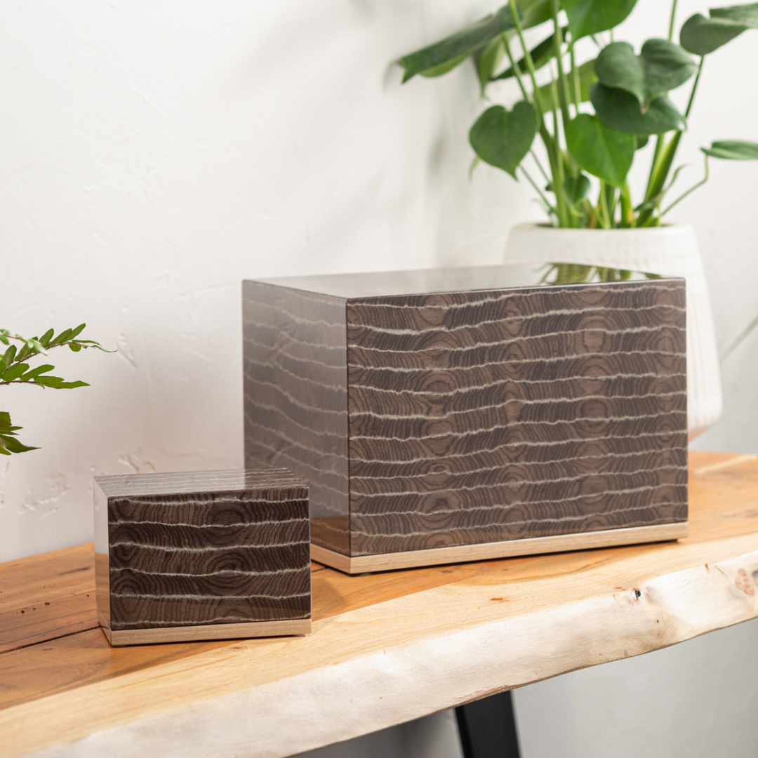 The Hudson Urn in Striped Brown