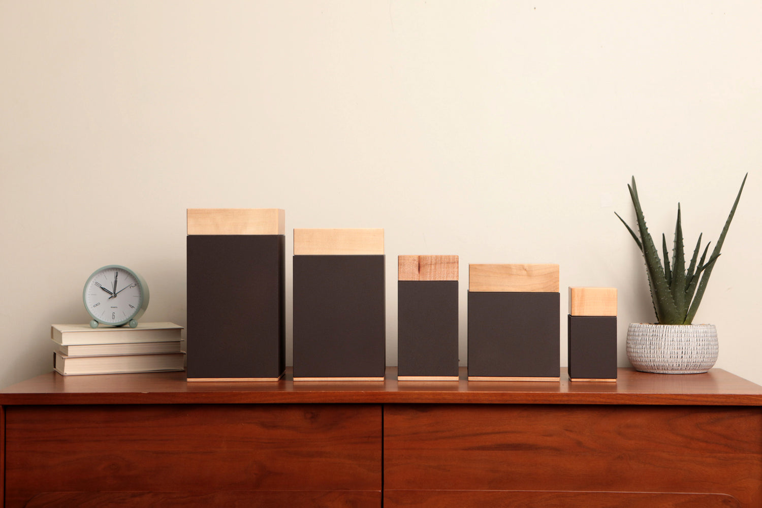 Shop Urns by Size